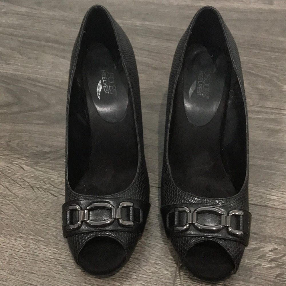 Black peep toe heels for the perfect night out!